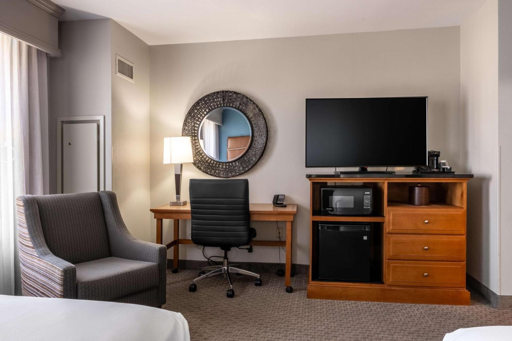Drury Plaza Hotel Broadview Wichita Ngoại thất bức ảnh