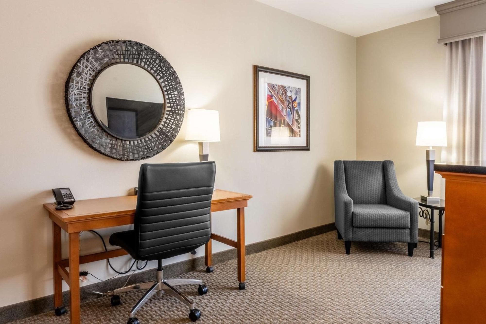 Drury Plaza Hotel Broadview Wichita Ngoại thất bức ảnh