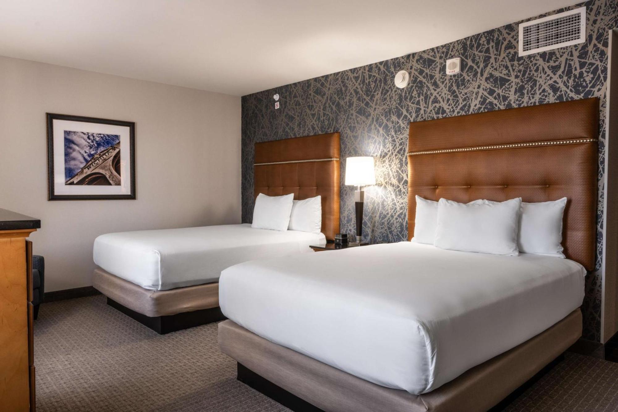 Drury Plaza Hotel Broadview Wichita Ngoại thất bức ảnh
