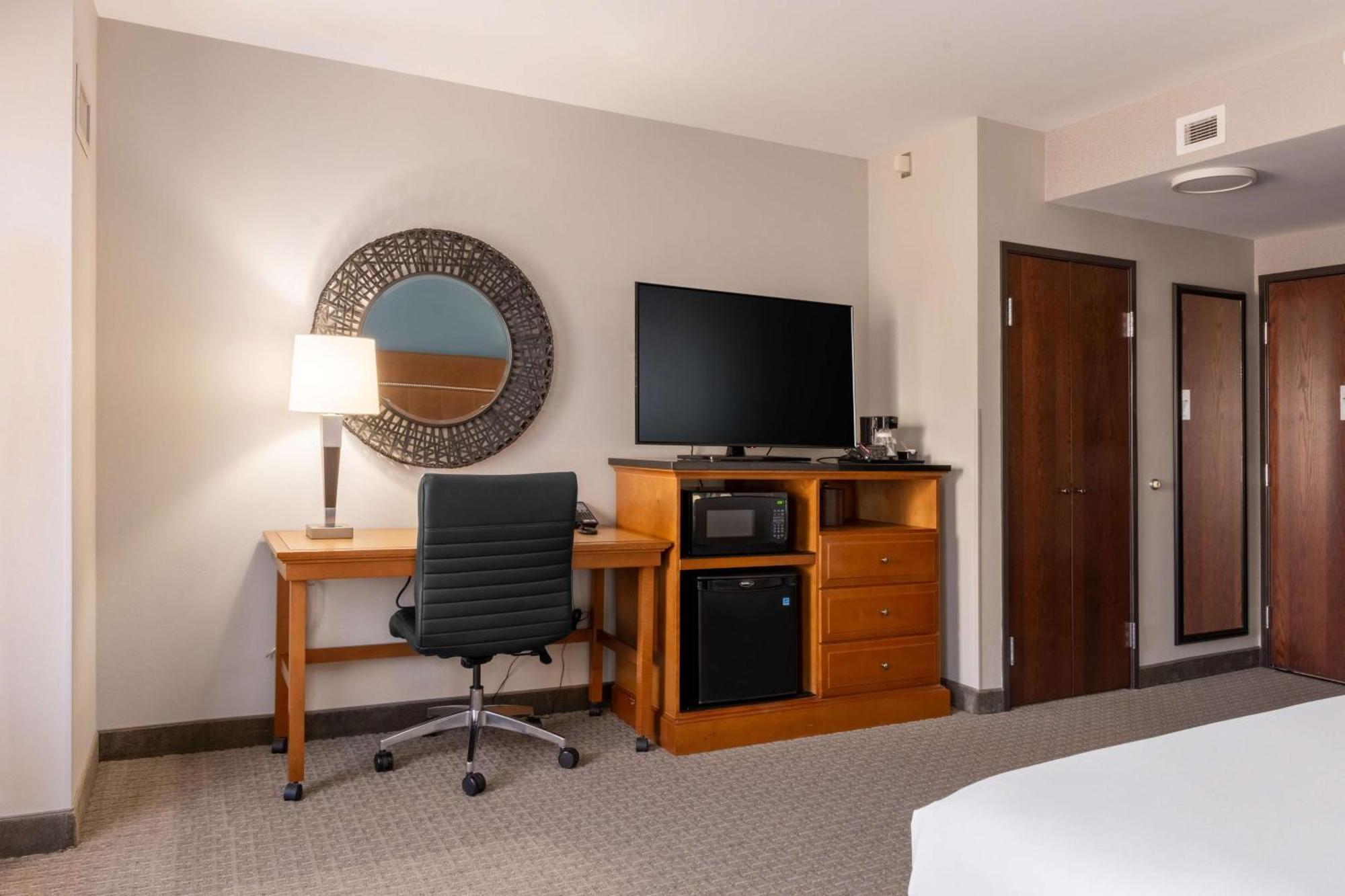 Drury Plaza Hotel Broadview Wichita Ngoại thất bức ảnh